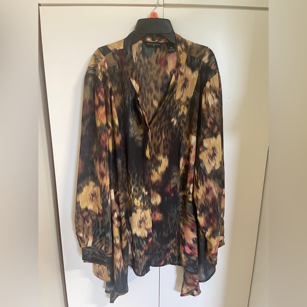 Investments Multicolor Abstract Blouse